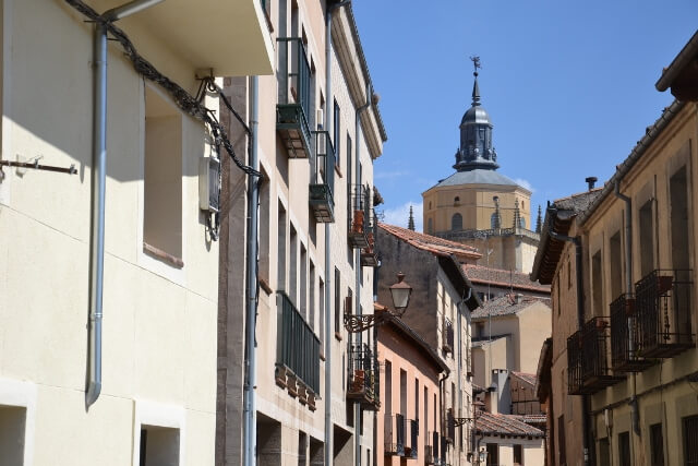 Wandering the streets of Segovia