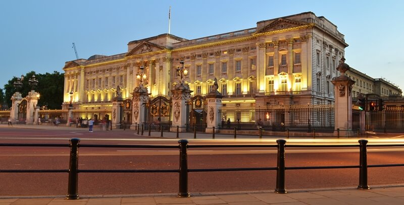 Visiting Buckingham Palace