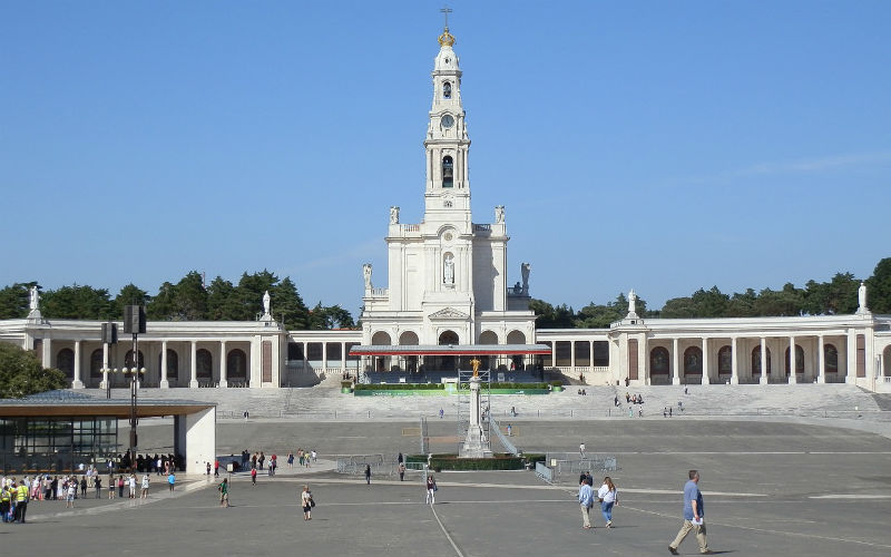 Looking across to the Basilica of Our Lady of the Rosary of Fatima