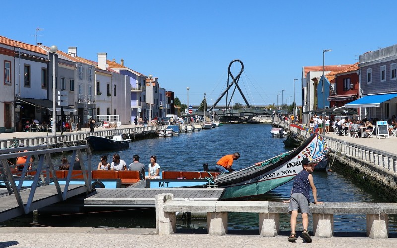 canal tours in portugal