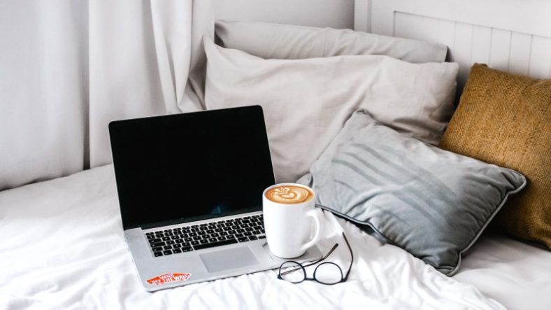 How To Use A Laptop In A Bed: 7 Helpful Tips - The Travel Blogs