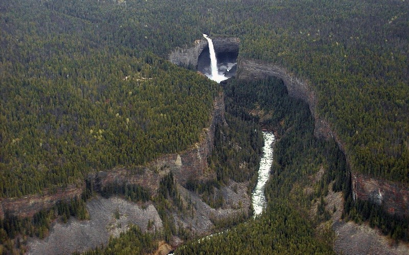 The stunning Helmcken Falls from above, a waterfall on the Murtle River within Wells Gray Provincial Park in British Columbia, Canada