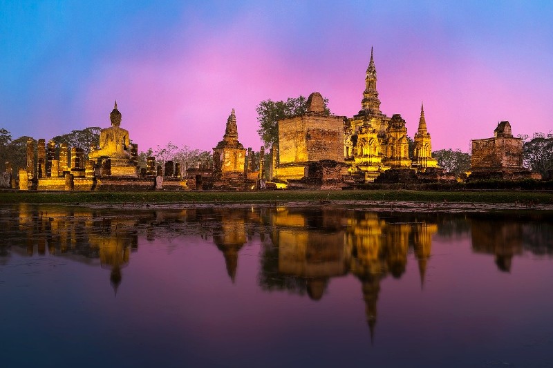 The ancient city of Ayutthaya at night