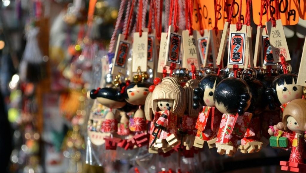 souvenir shopping in Komachi Dori