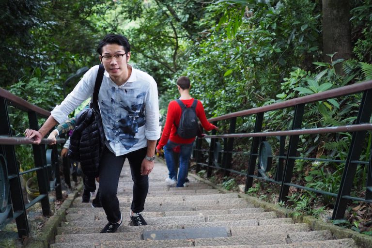 Climbing Elephant Mountain in Taipei