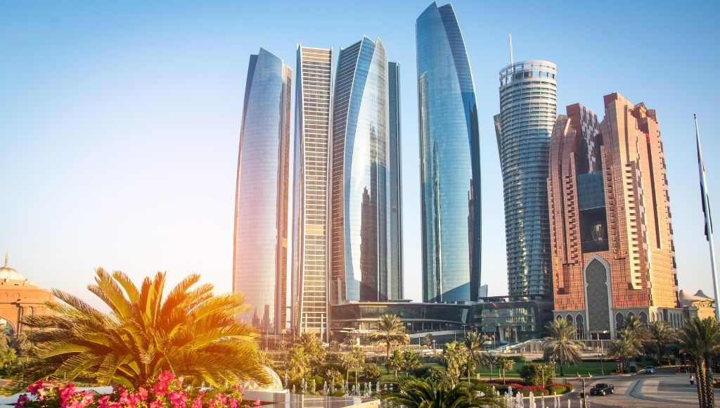 Biggest rich building of abu dhabi